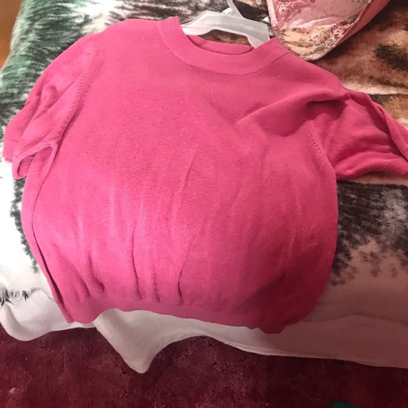 Tops - Picture 3 of 5